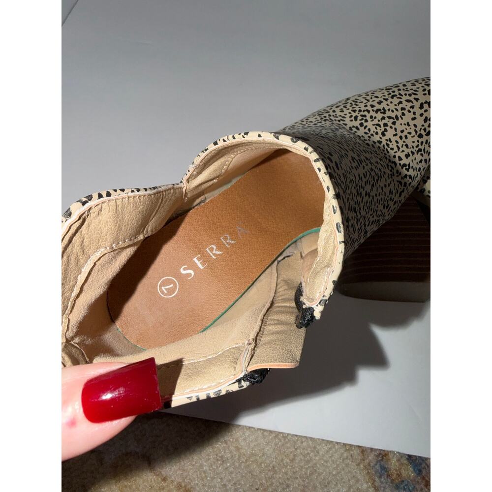 Serra Ankle Booties 7 Cream Black Speckled Animal Print Pointed Toe Block Heel - Picture 10 of 11